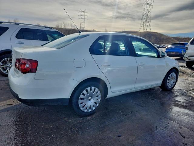 Volkswagen Jetta S Image 3