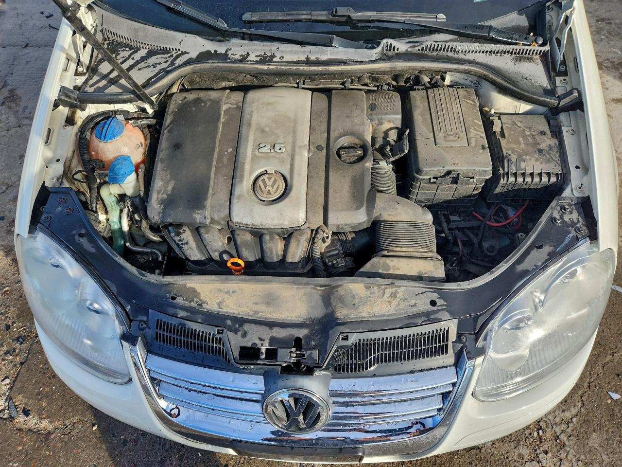 Volkswagen Jetta S Image 8