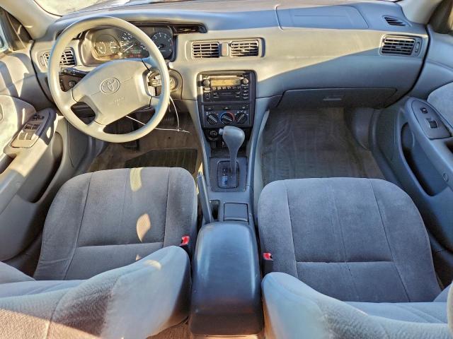 Toyota Camry Ce Image 7