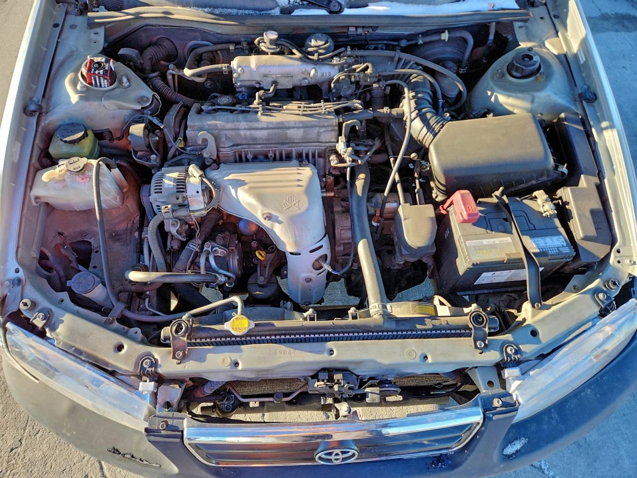 Toyota Camry Ce Image 9