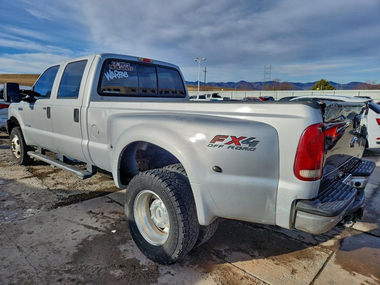 Ford F-350 Super Duty Image 2