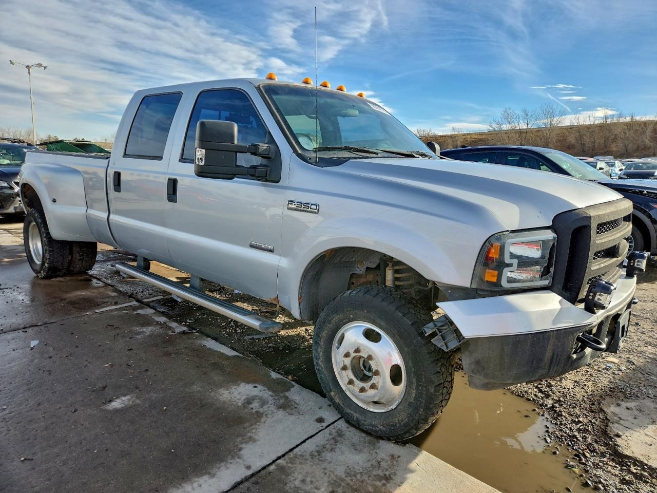 Ford F-350 Super Duty Image 7