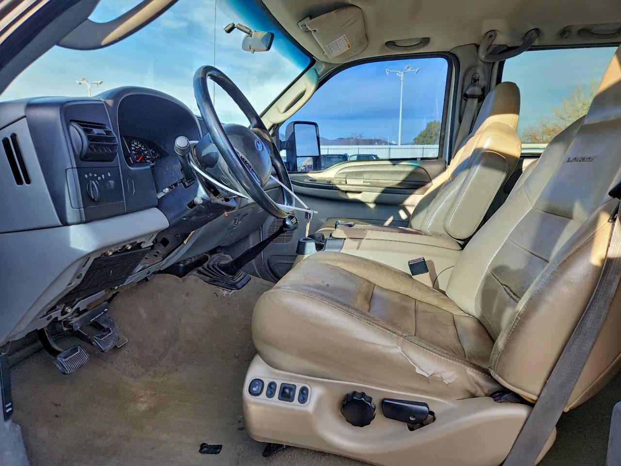 Ford F-350 Super Duty Image 3