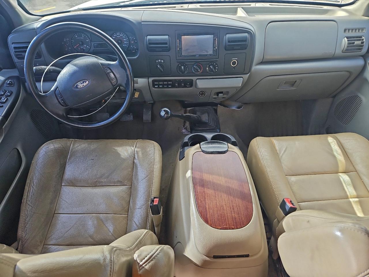 Ford F-350 Super Duty Image 9