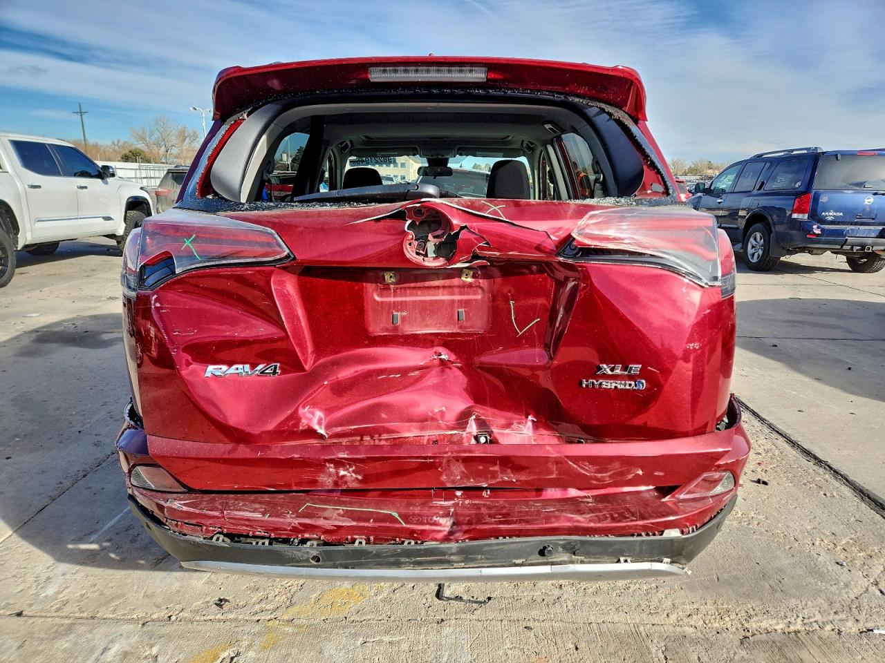 Toyota RAV4 Le Image 13