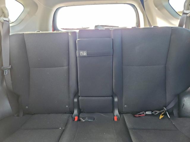 Toyota RAV4 Le Image 12