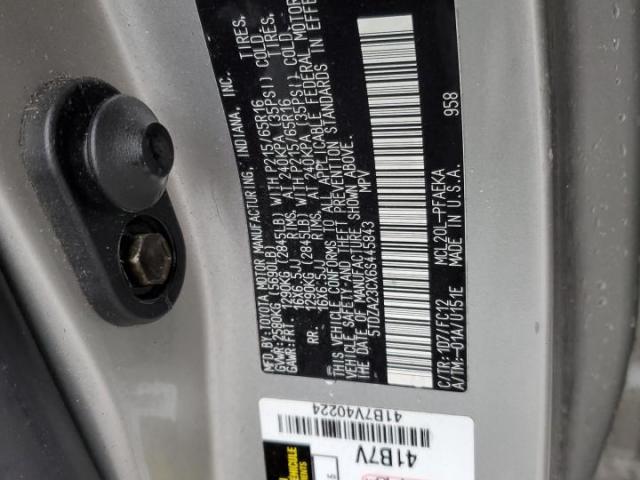 Toyota Sienna Ce Image 13