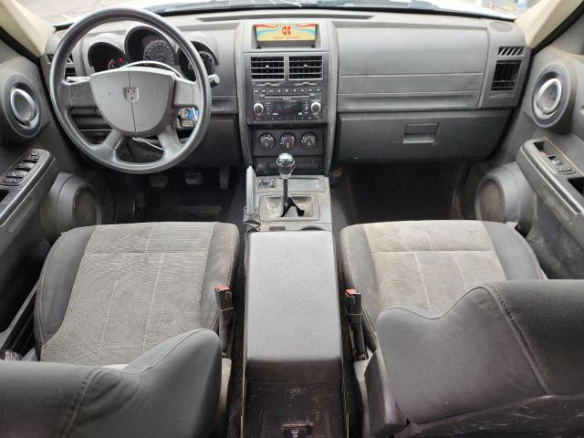 Dodge Nitro Sxt Image 6