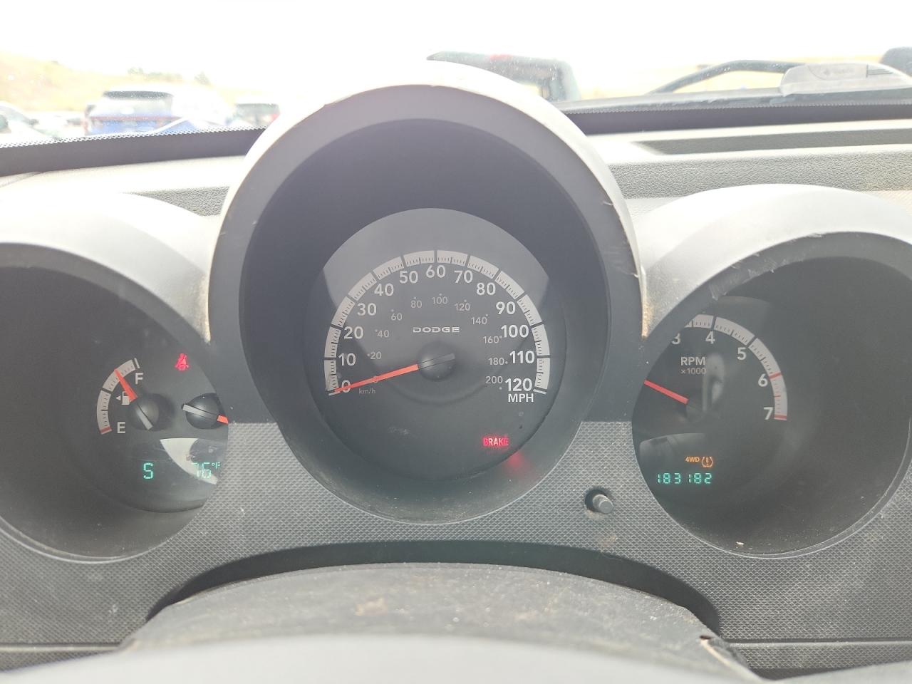 Dodge Nitro Sxt Image 10