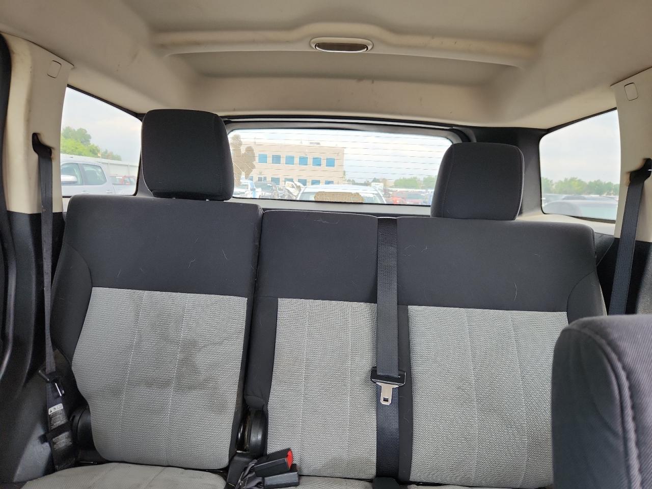 Dodge Nitro Sxt Image 13