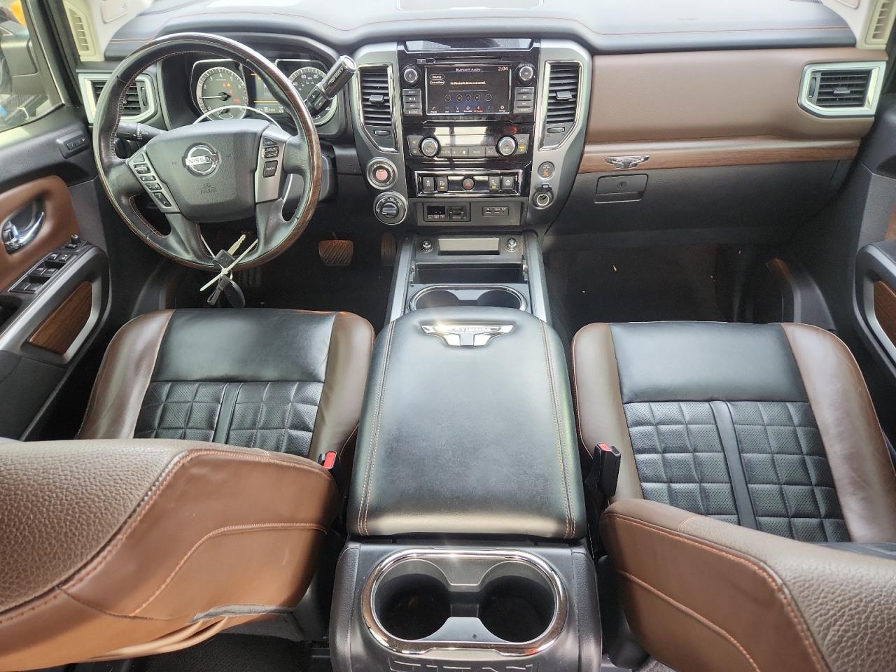 Nissan Titan Sv Image 8