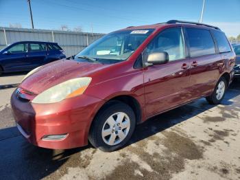  Salvage Toyota Sienna