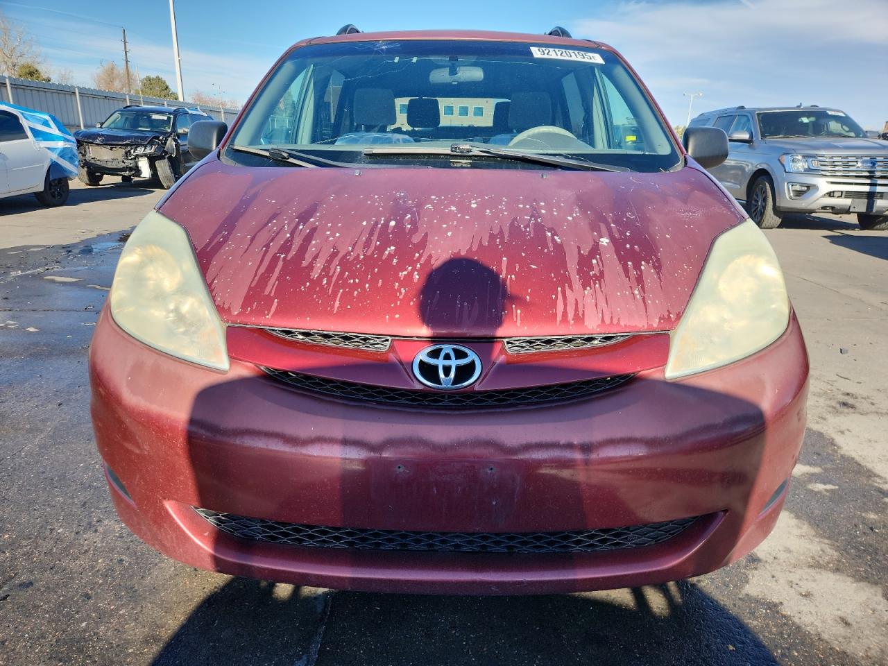 Toyota Sienna Ce Image 3