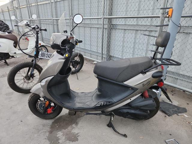 Genuine Scooter Co. Scooter 170i Image 3
