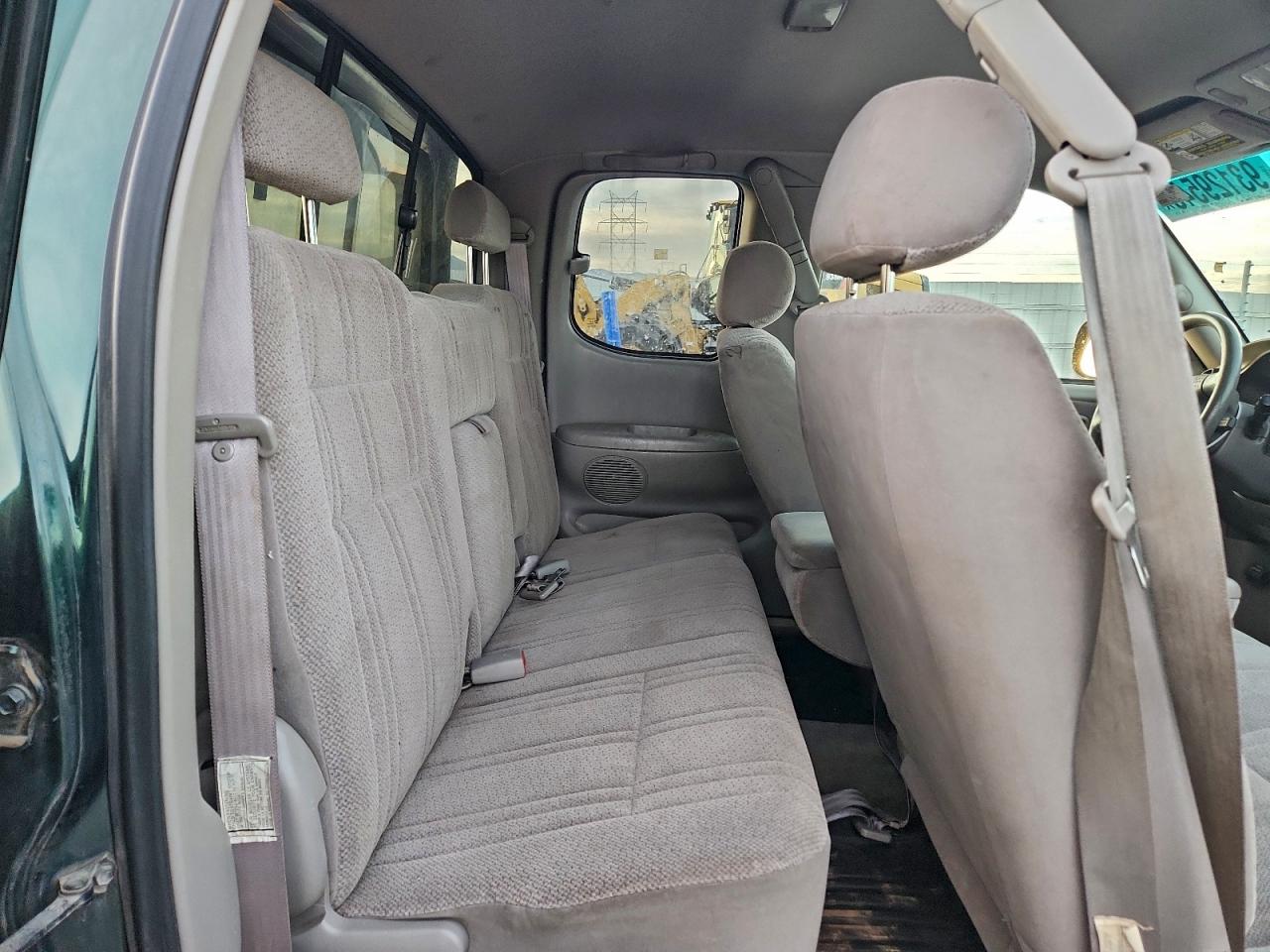 Toyota Tundra Access Cab Image 4