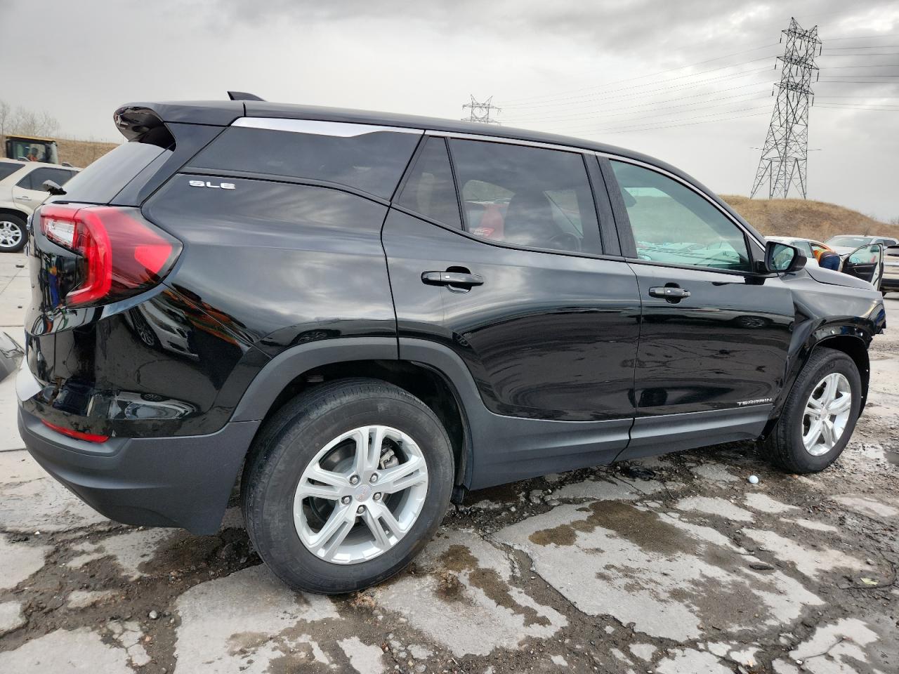 GMC Terrain Sle Image 2