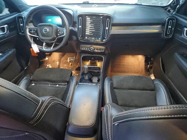 Volvo XC40 Recharge Image 4