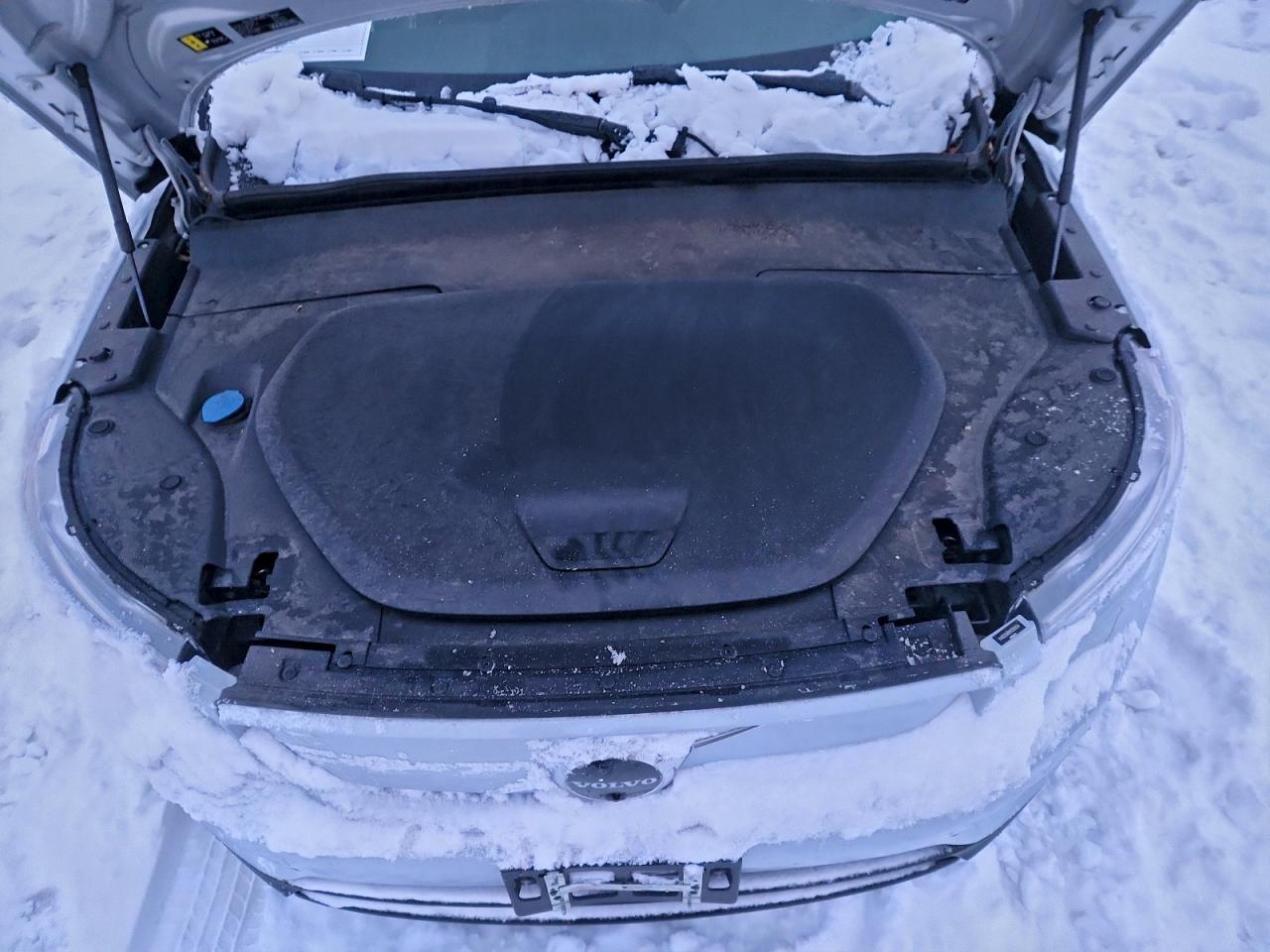 Volvo XC40 Recharge Image 11