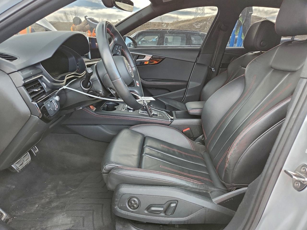 Audi A4 Prestige Image 6