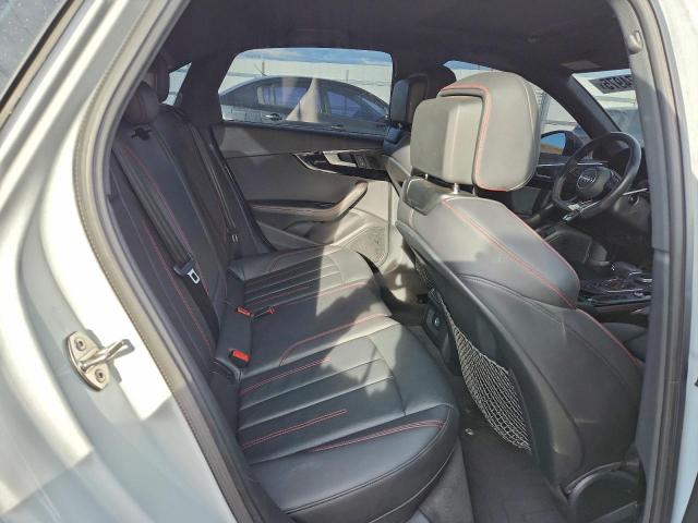 Audi A4 Prestige Image 4