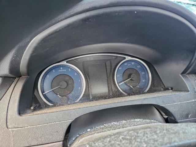 Toyota Camry Le Image 6