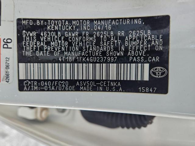 Toyota Camry Le Image 10