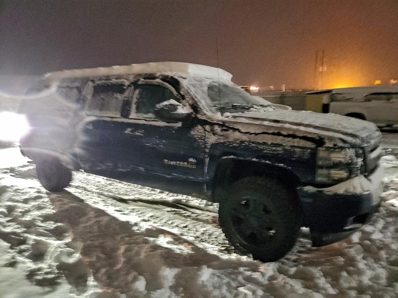 Chevrolet Silverado K1500 Lt Image 3