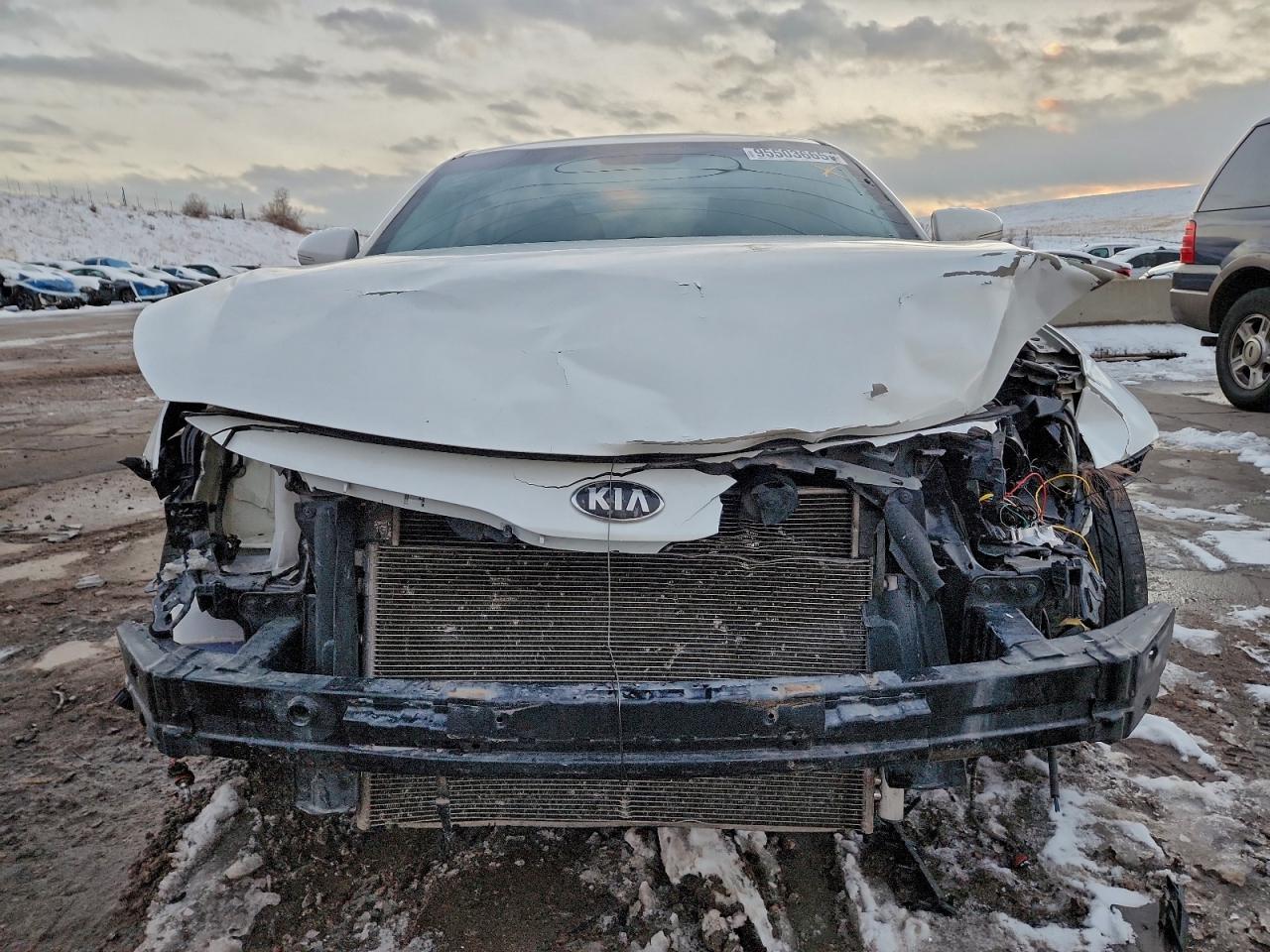 Kia Optima Lx Image 9