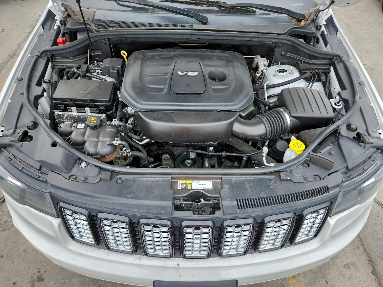 Jeep Grand Cherokee Laredo Image 10