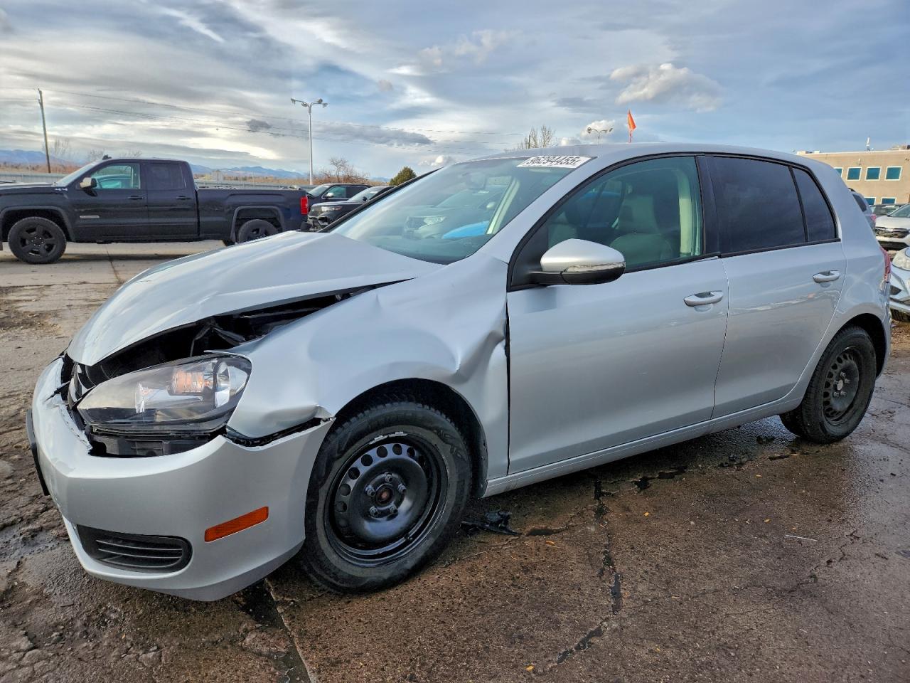 Volkswagen Golf Image 1