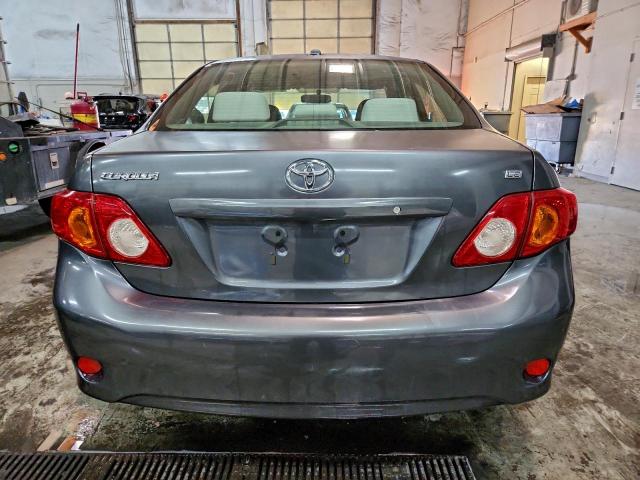 Toyota Corolla Base Image 12