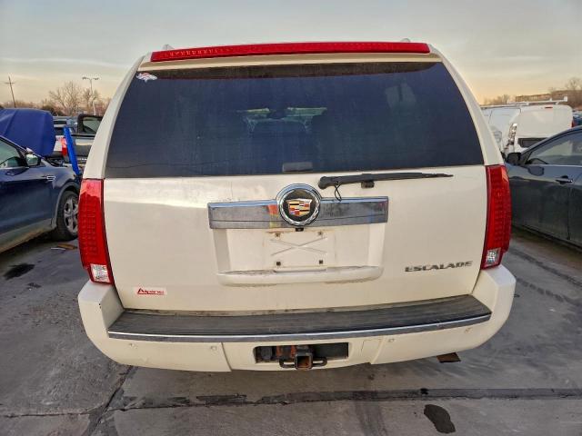 Cadillac Escalade Esv Image 8