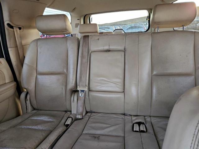 Cadillac Escalade Esv Image 13