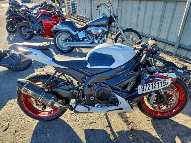  Salvage Suzuki Gsxr600