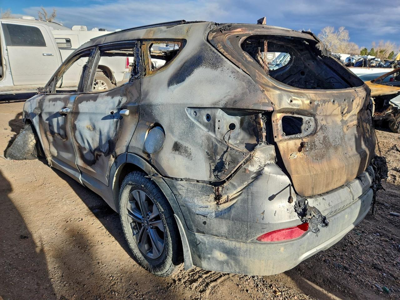 Hyundai SANTA FE Image 3