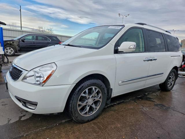  Salvage Kia Sedona