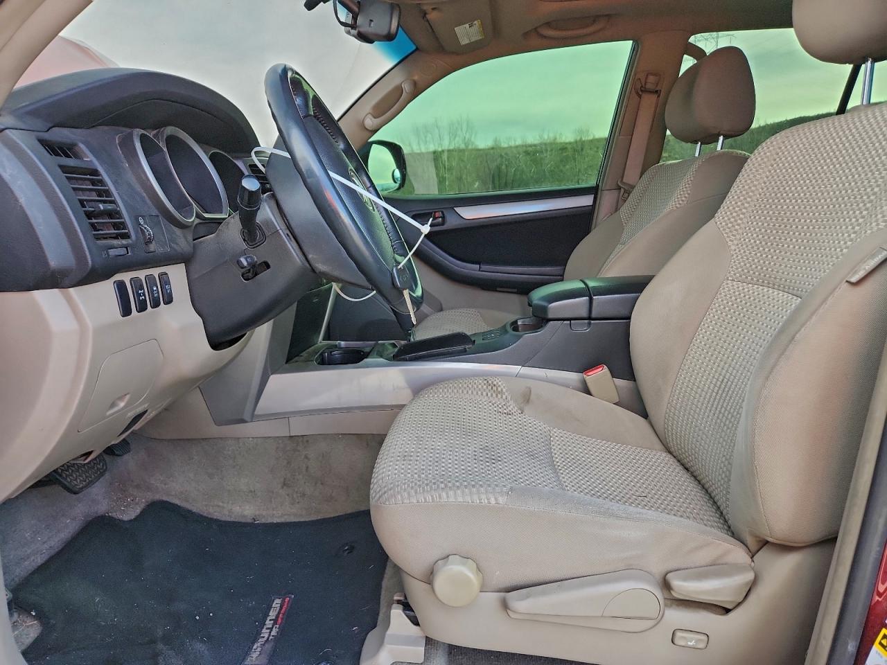 Toyota 4Runner Sr5 Image 6