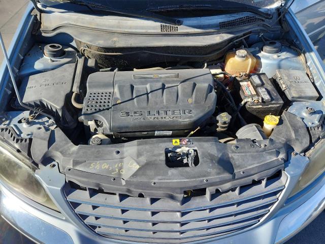 Chrysler Pacifica Touring Image 7