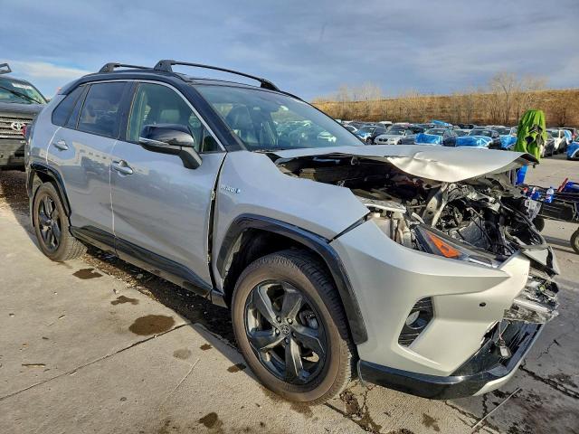 Toyota RAV4 Xse Image 8