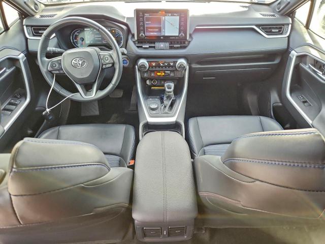 Toyota RAV4 Xse Image 10