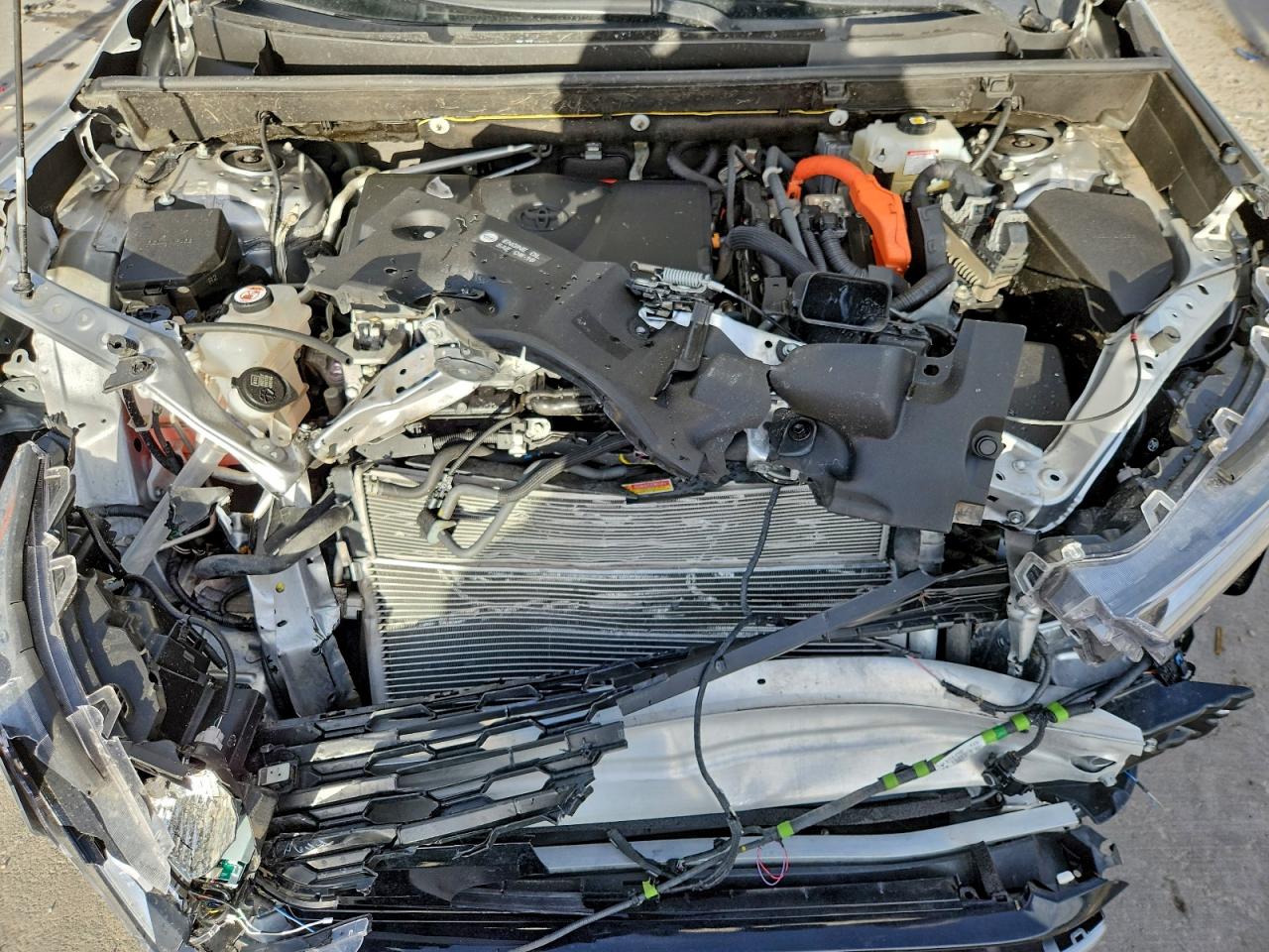 Toyota RAV4 Xse Image 11