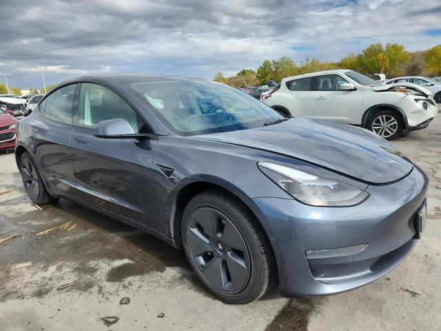 Tesla Model 3 Image 5