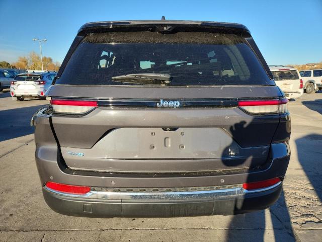 Jeep Grand Cherokee Limited 4xe Image 3