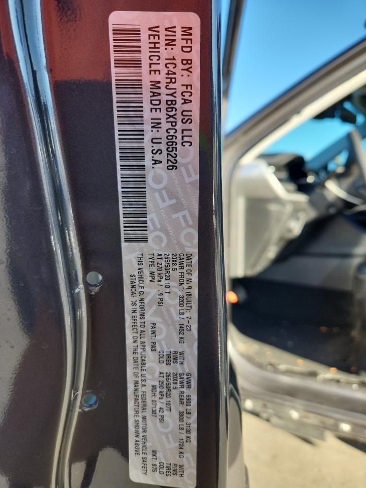 Jeep Grand Cherokee Limited 4xe Image 11