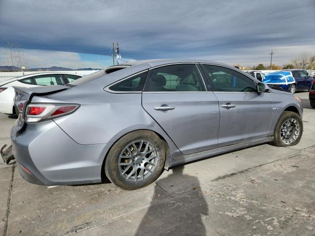 Hyundai SONATA Hybrid Image 4
