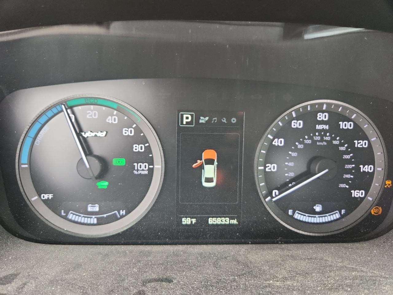 Hyundai SONATA Hybrid Image 7