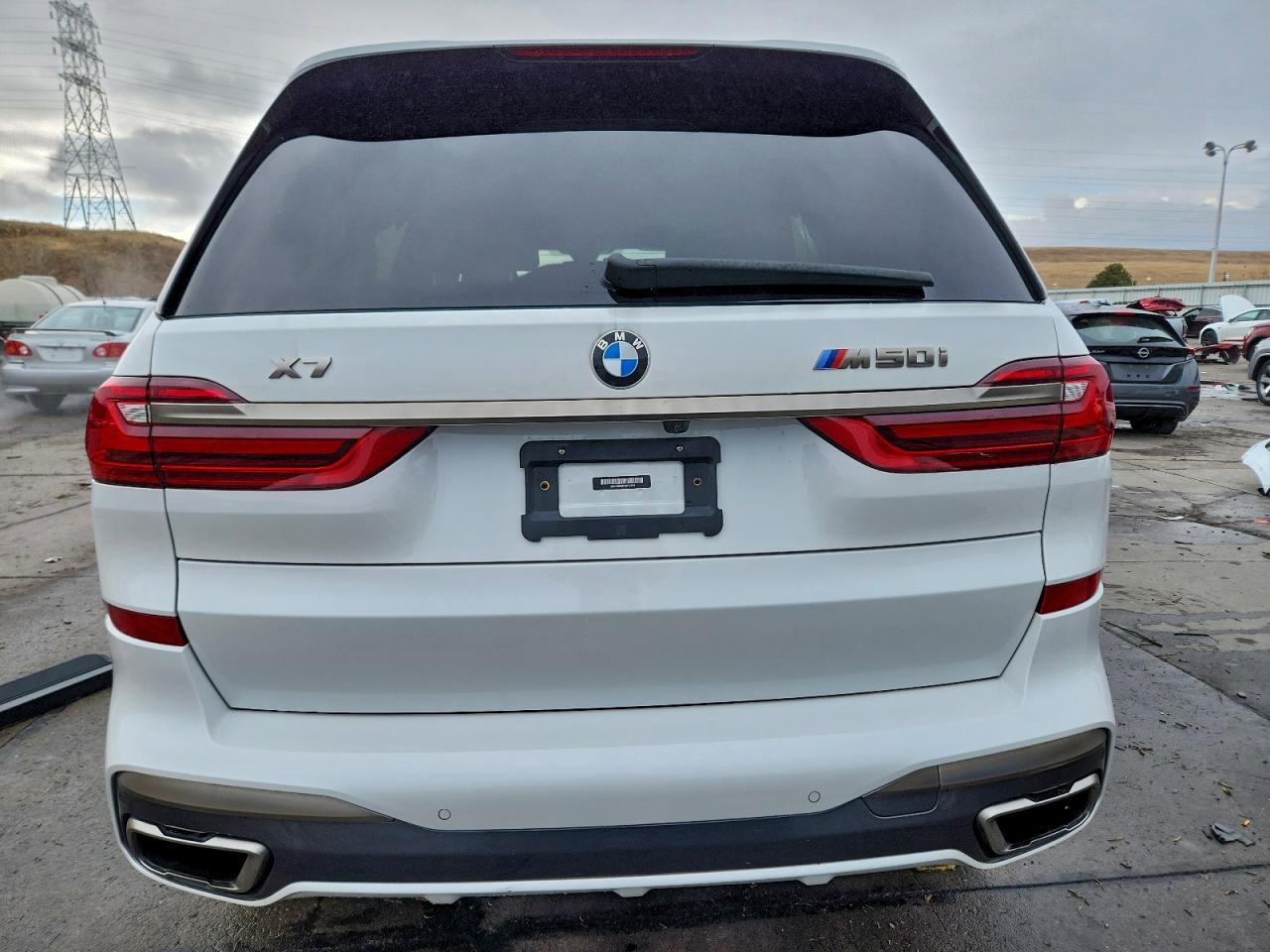 BMW X Series M50i Image 7