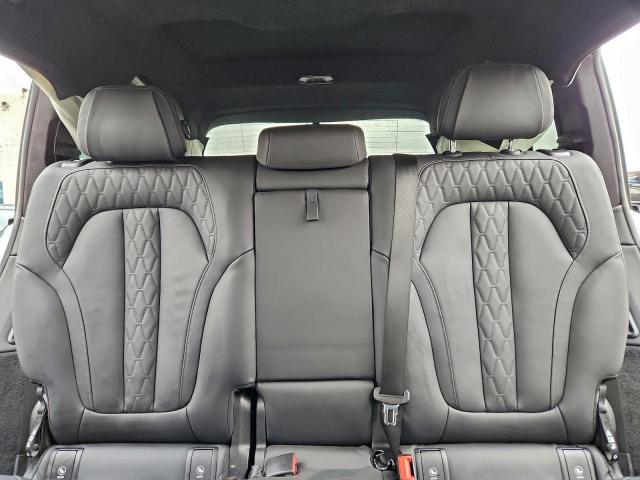 BMW X Series M50i Image 11