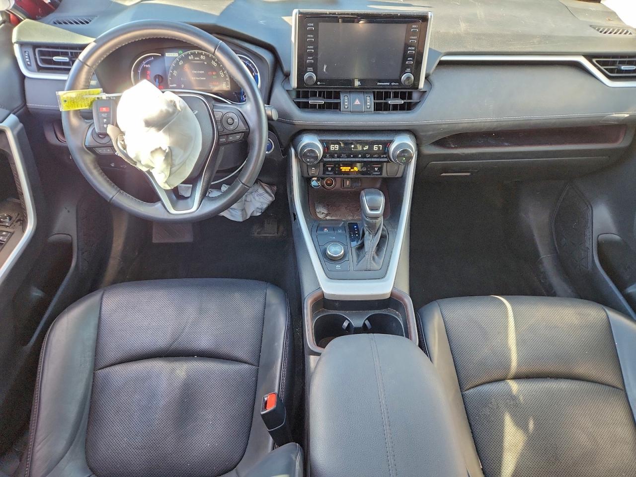 Toyota RAV4 Limited Image 11