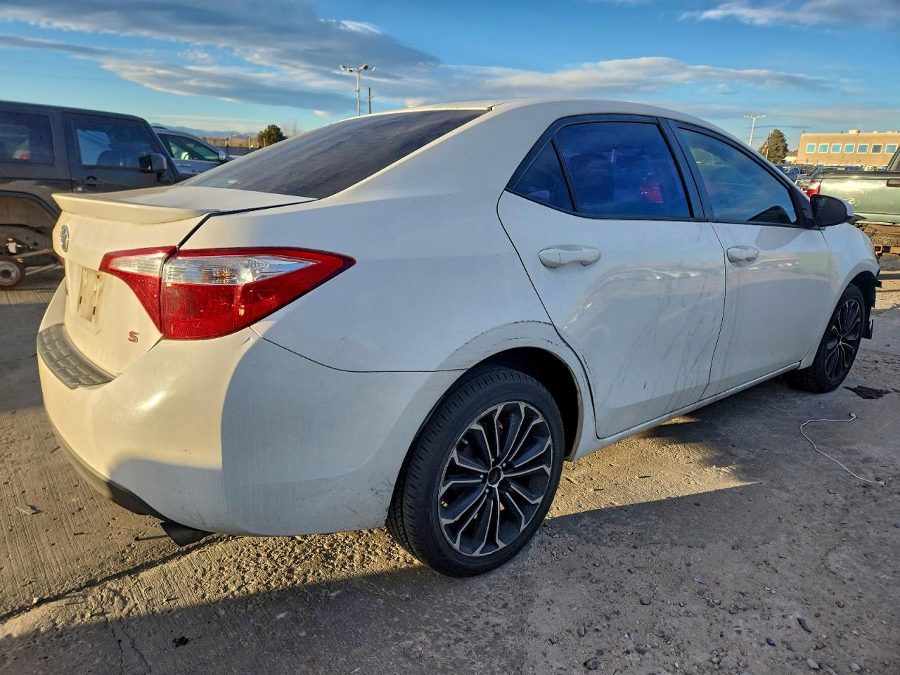 Toyota Corolla L Image 4